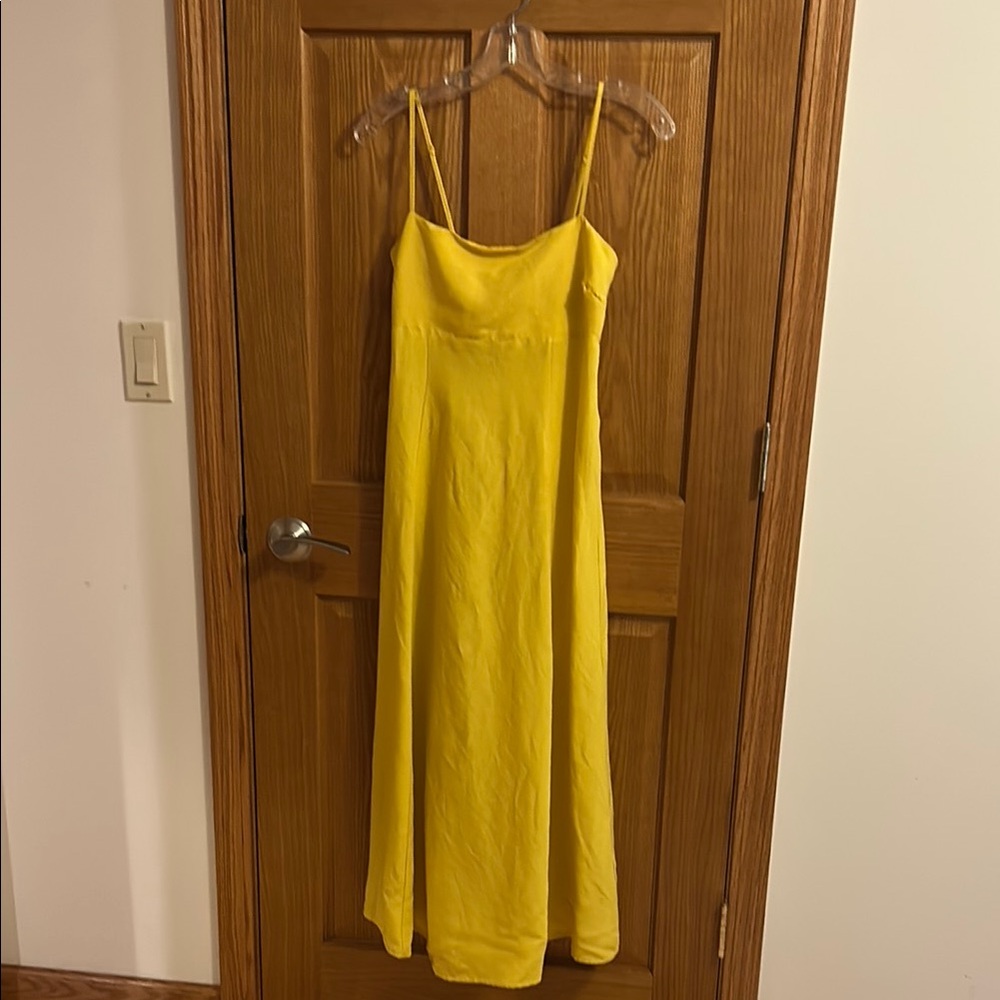 Elegant Yellow Spaghetti Strap Dress